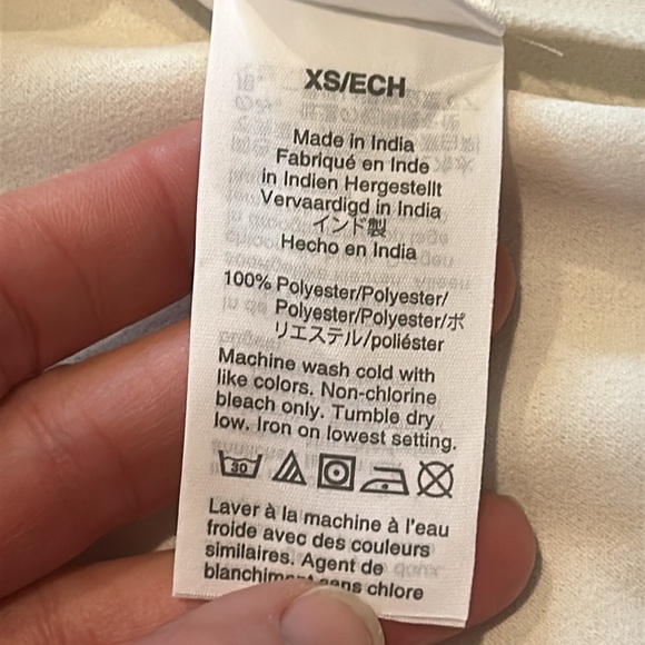 NEW J. Crew Ivory Ruffle Blouse size XS V-Neck Gathered Cuff Office - Picture 15 of 16